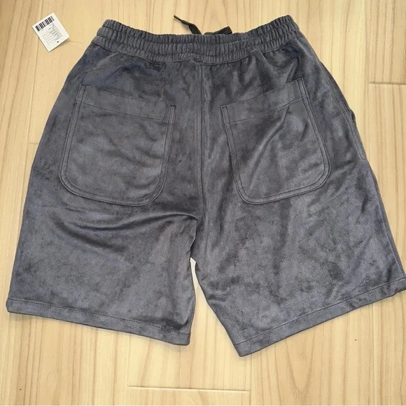 Urban outfitters faux suede shorts - Picture 3 of 7
